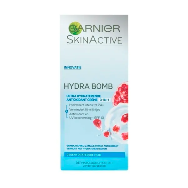 Garnier Skin naturals hydra bomb day