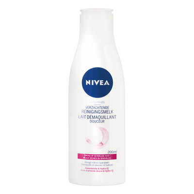 Nivea Ess. verzacht. rein. melk droge/gev.huid