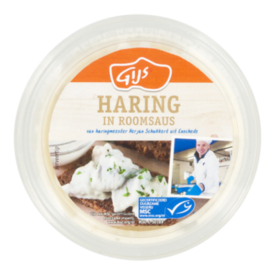 GIJS Haring in rode yoghurtsaus